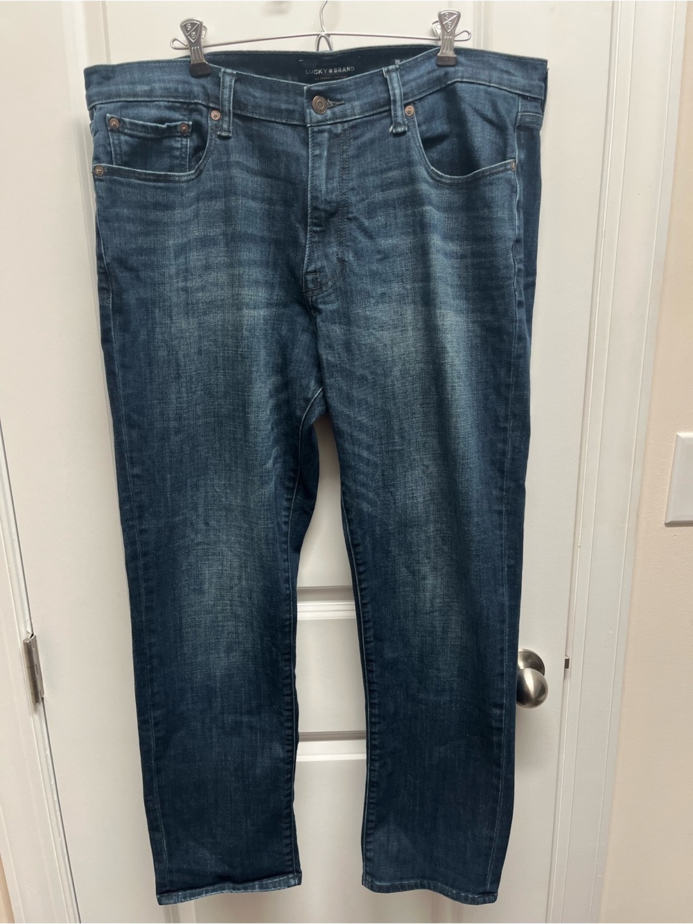 Lucky Brand 410 Athletic Slim Jeans Mens 36x30 Blue Medium Dark Wash Stretch